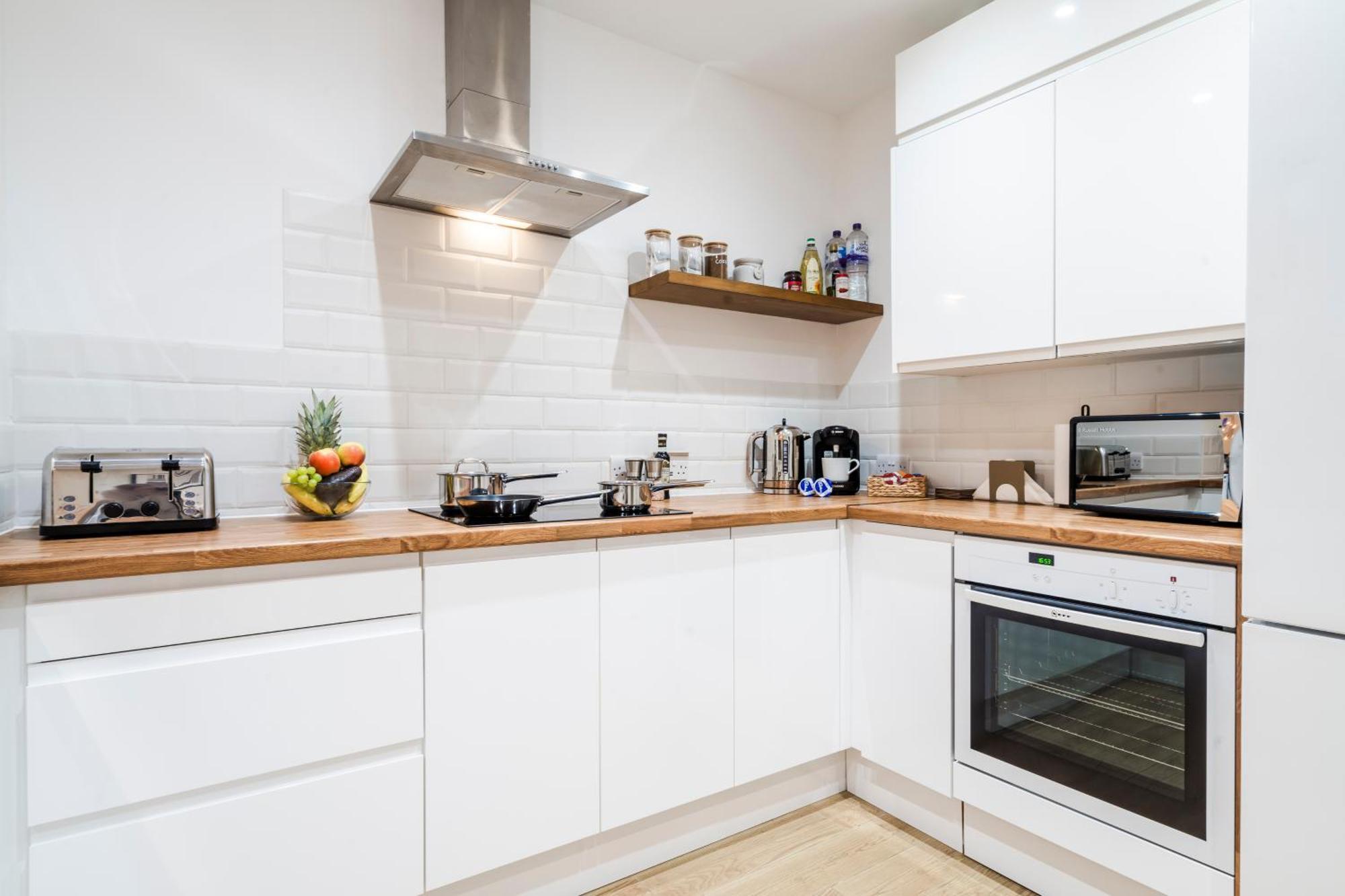 Cozy 3 Bedroom Terrace Cottage In エプソム エクステリア 写真