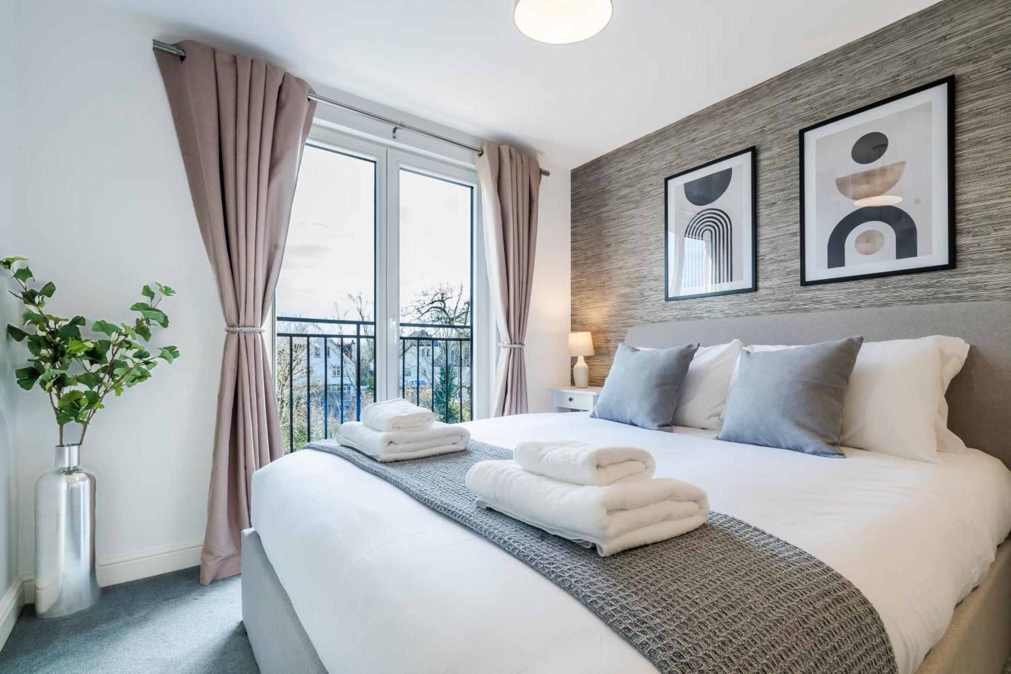 Cozy 3 Bedroom Terrace Cottage In エプソム エクステリア 写真